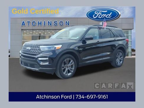 Certified 2024 Ford Explorer XLT w/ Equipment Group 202A AWD/4WD image 1