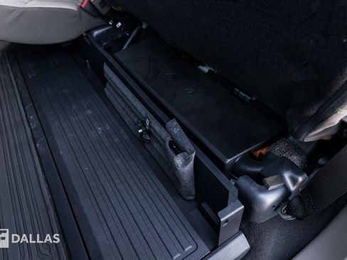 Used 2025 Ford F250 Platinum w/ Platinum Plus Package image 34