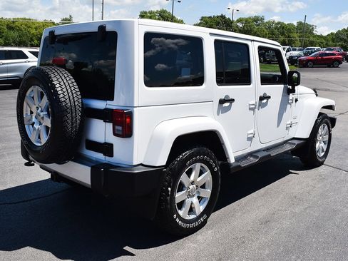 Used 2018 Jeep Wrangler Unlimited Sahara w/ Max Tow Package AWD/4WD image 12