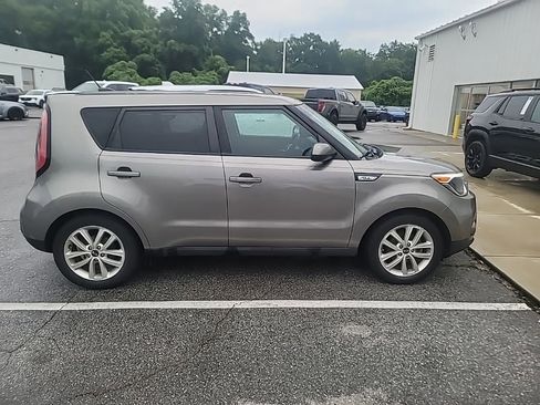 Used 2019 Kia Soul + FWD image 2