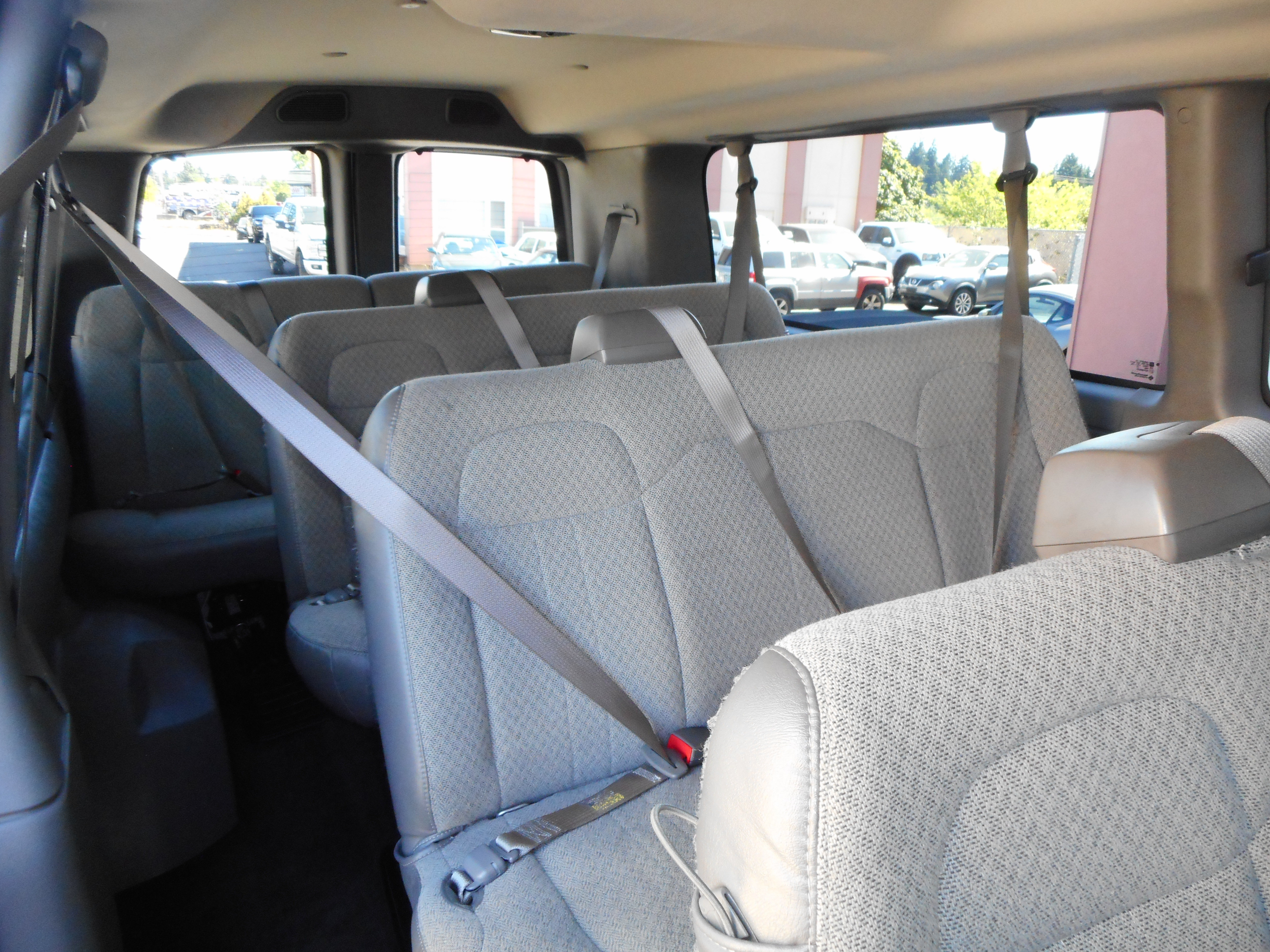 Used 2017 Chevrolet Express 3500 LT w/ LT Preferred Equipment Group RWD image 22