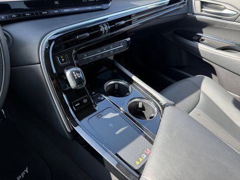 Used 2022 Toyota Mirai w/ Advanced Technology Package RWD image 13