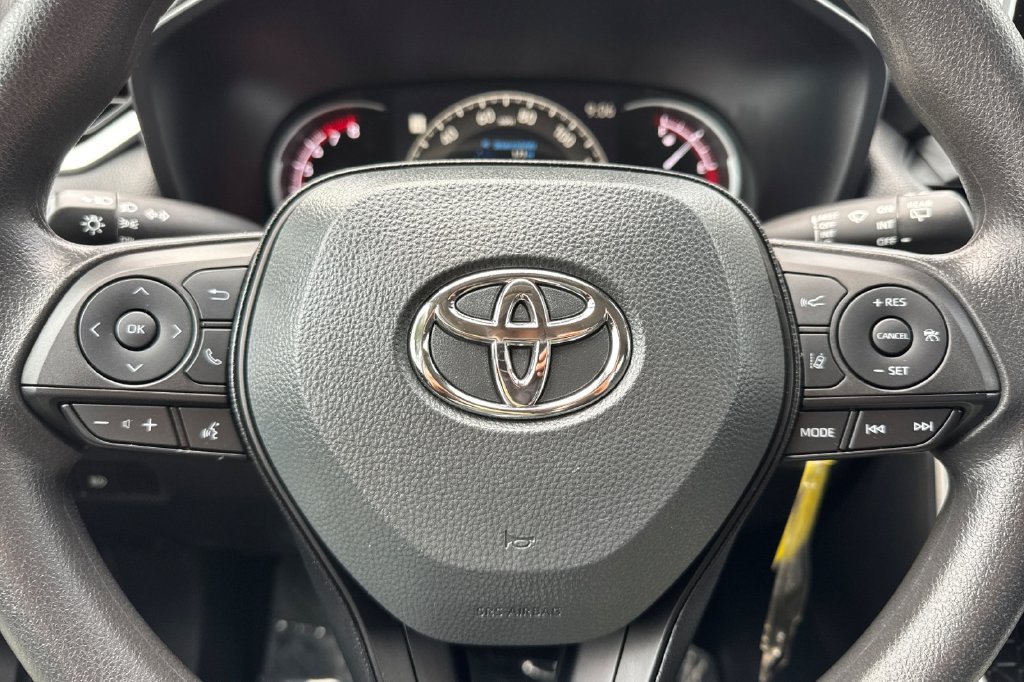 Certified 2024 Toyota RAV4 LE FWD image 21