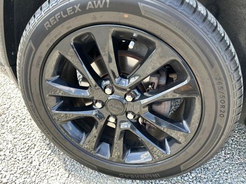 Used 2018 Jeep Grand Cherokee Altitude image 12