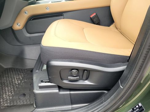 New 2026 Land Rover Defender 110 X AWD/4WD image 19