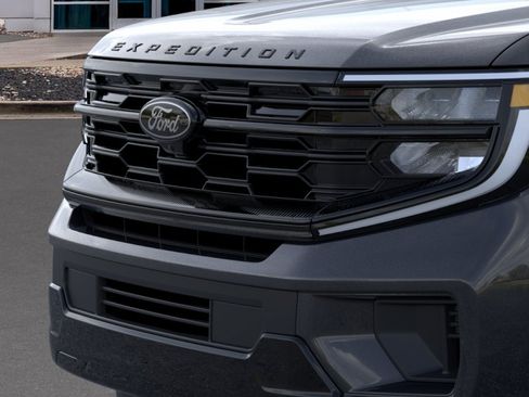 New 2026 Ford Expedition Max Platinum w/ Stealth Appearance Package AWD/4WD image 17