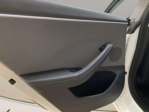 Used 2024 Tesla Model 3 Standard Range RWD image 59
