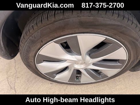 Used 2023 Tesla Model Y Long Range AWD/4WD image 10