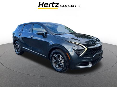 Used 2024 Kia Sportage LX image 1