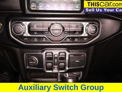 Used 2022 Jeep Gladiator Overland image 15