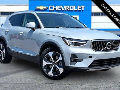 Used 2024 Volvo XC40 B5 Plus