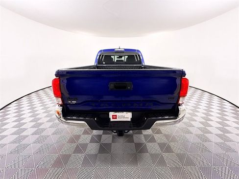 Used 2022 Toyota Tacoma SR5 w/ Black Out Package (TMS) image 22