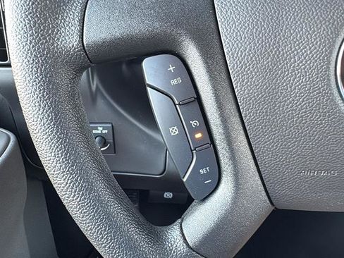 New 2025 Chevrolet Express 2500 w/ Enhanced Convenience Package RWD image 16