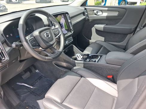 Used 2025 Volvo XC40 B5 Ultra w/ Protection Package AWD/4WD image 13