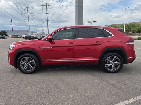 Used 2024 Volkswagen Atlas Cross Sport SEL R-Line AWD/4WD image 6