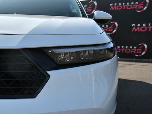 Used 2023 Honda Accord EX image 11