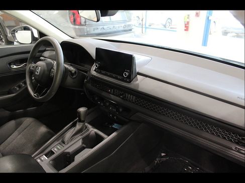 Certified 2023 Honda Accord LX image 23