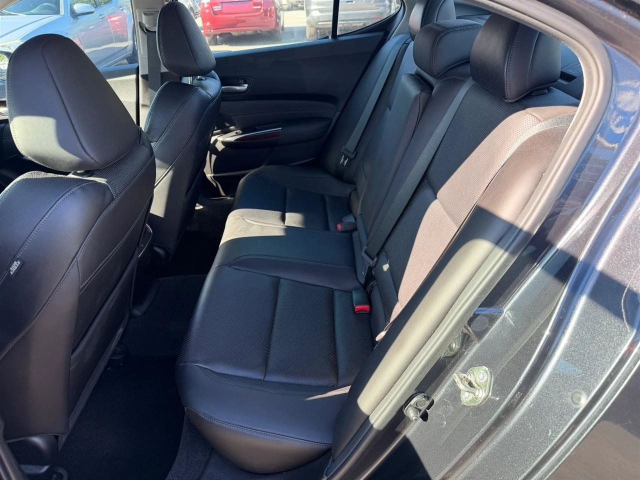Used 2016 Acura TLX w/ Technology Package FWD image 27