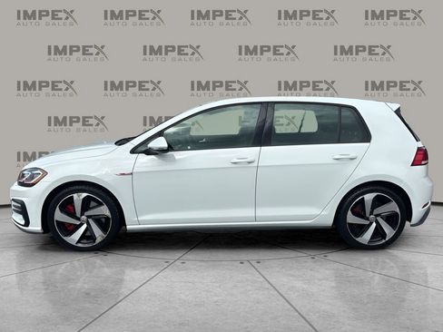 Used 2020 Volkswagen GTI SE image 2