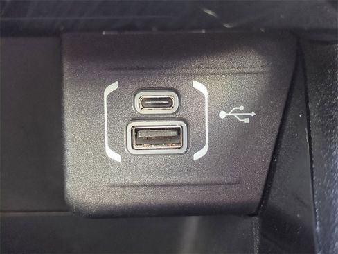 Certified 2022 Jeep Compass Limited image 22