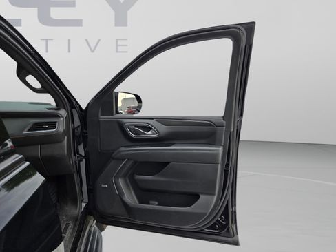 Used 2021 GMC Yukon XL AT4 w/ Rear Media and Nav Package AWD/4WD image 20
