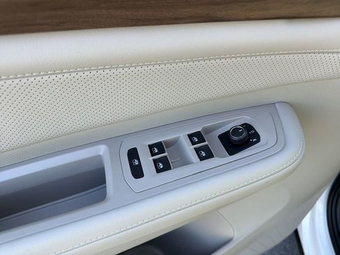 New 2026 Volkswagen Atlas SE image 21