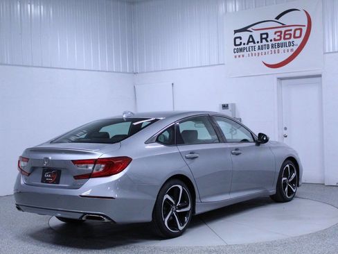 Used 2019 Honda Accord Sport image 6