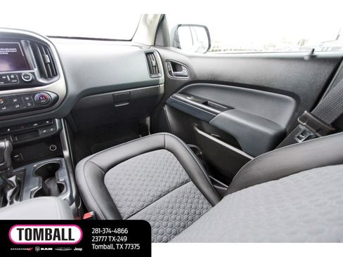Used 2018 Chevrolet Colorado Z71 w/ Centennial Edition RWD image 11