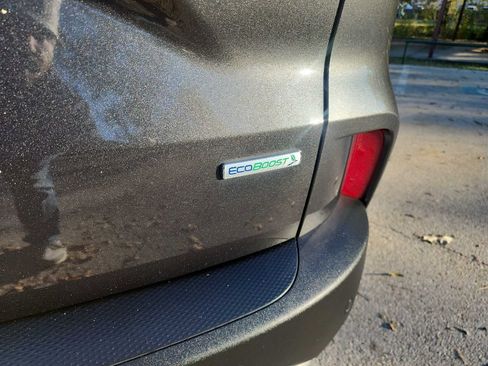 Used 2020 Ford Escape SEL image 6