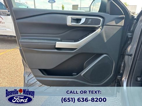 Used 2023 Ford Explorer XLT w/ Equipment Group 202A AWD/4WD image 29