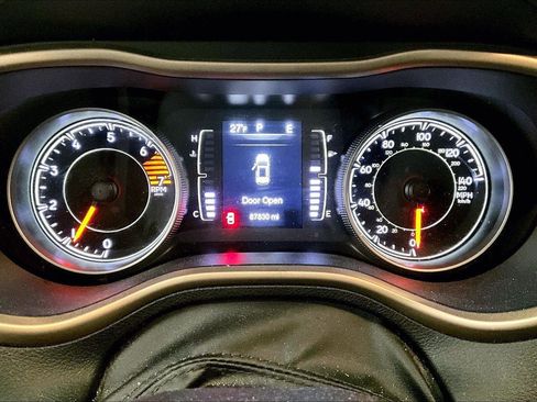 Used 2017 Jeep Cherokee Latitude image 20