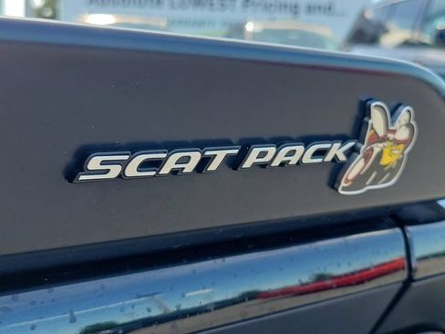 Used 2021 Dodge Challenger R/T Scat Pack RWD image 12