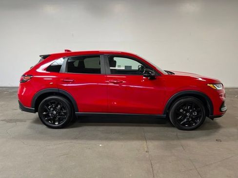 Used 2024 Honda HR-V Sport image 2