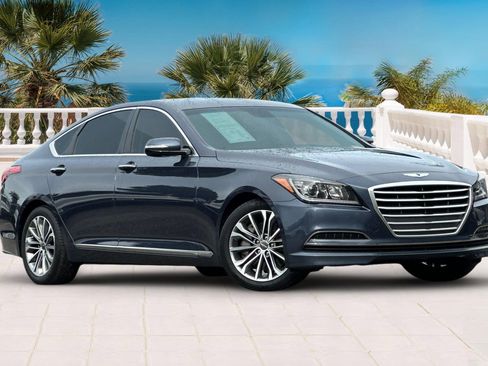 Used 2015 Hyundai Genesis 3.8 image 1