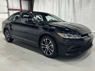 Used 2025 Volkswagen Jetta Sport video 1