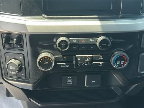 New 2026 Ford F350 XLT w/ 360-Degree Camera Package AWD/4WD image 19