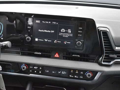 Used 2025 Kia Sportage LX image 20