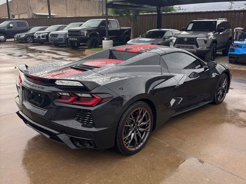 Used 2024 Chevrolet Corvette Stingray Premium Conv w/ Z51 Performance Package RWD image 8