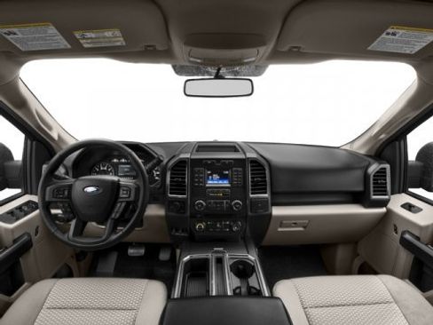 Used 2017 Ford F150 XLT w/ Equipment Group 302A Luxury image 8