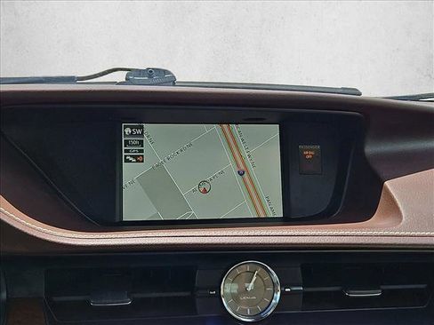 Used 2018 Lexus ES 350 w/ Navigation System Package FWD image 13