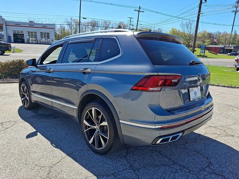Used 2022 Volkswagen Tiguan SEL R-Line AWD/4WD image 4