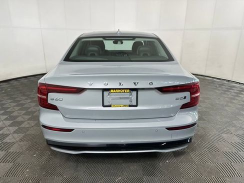 Used 2024 Volvo S60 B5 Core image 4