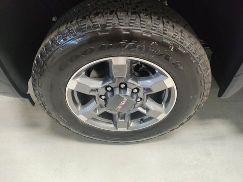 New 2026 GMC Sierra 2500 SLT w/ SLT Premium Package image 17