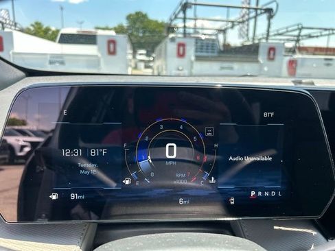 New 2026 Chevrolet Equinox LT w/ Convenience Package II FWD image 22
