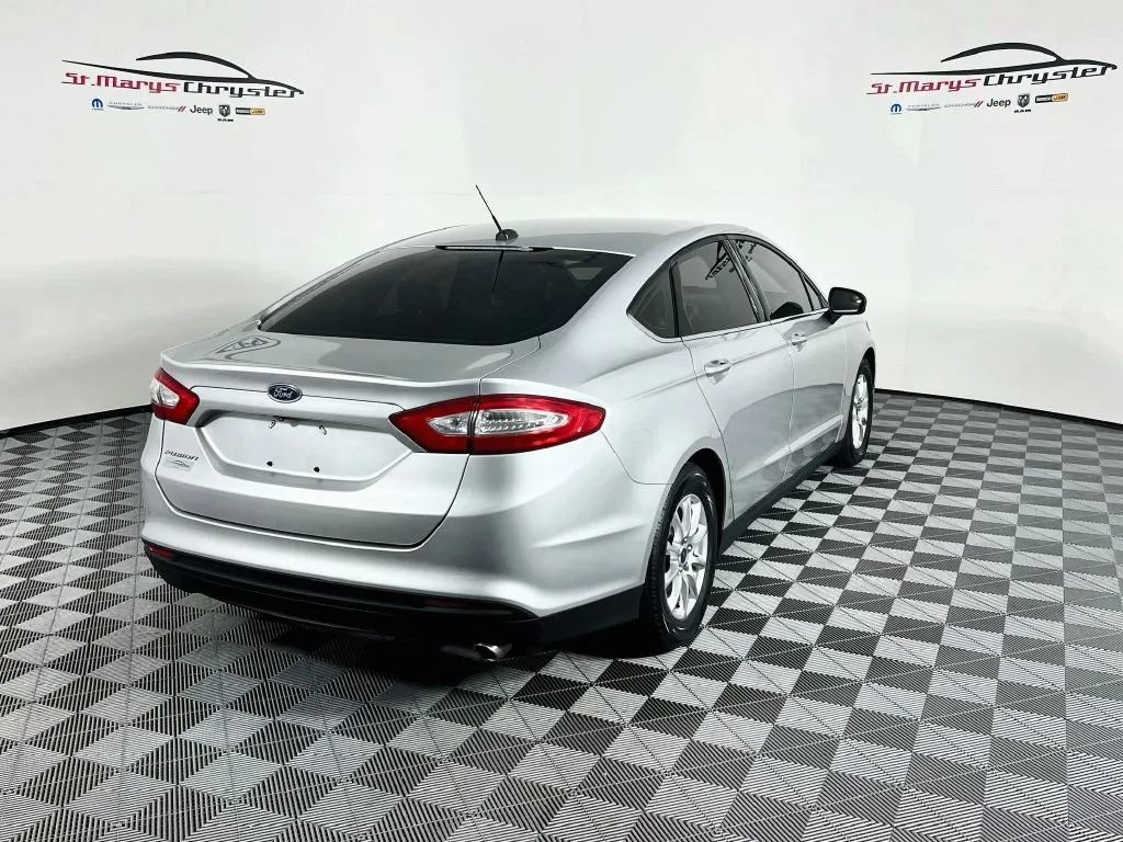Used 2016 Ford Fusion S FWD image 8