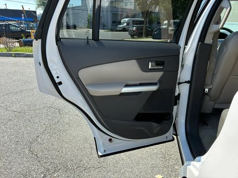 Used 2011 Ford Edge SEL w/ 202A Rapid Spec Order Code FWD image 10