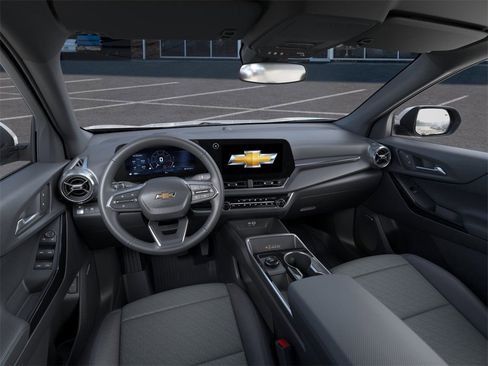 New 2026 Chevrolet Equinox LT w/ Convenience Package II image 39