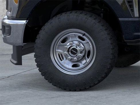 New 2026 Ford F250 XL w/ XL Off-Road Package image 19