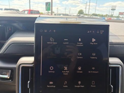 New 2026 GMC Yukon Denali w/ Denali Reserve Package AWD/4WD image 24