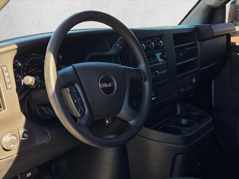 Used 2022 GMC Savana 2500 w/ Driver Convenience Package image 8